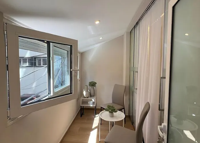 アパート New In ティラナ